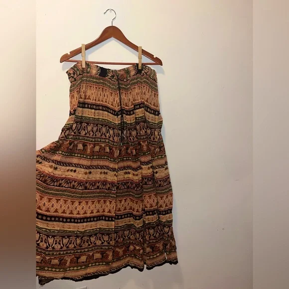 Patterned skirt - Picture 2 of 3